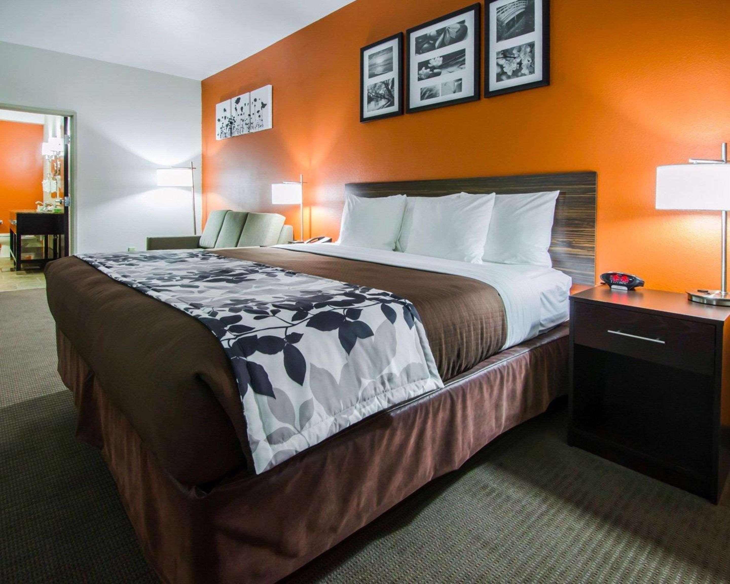 Sleep & And Conference Center Downtown 3*